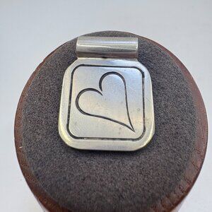 VTG Solid Sterling Silver 925 Etched Heart Design Pendant Size 1" Length
